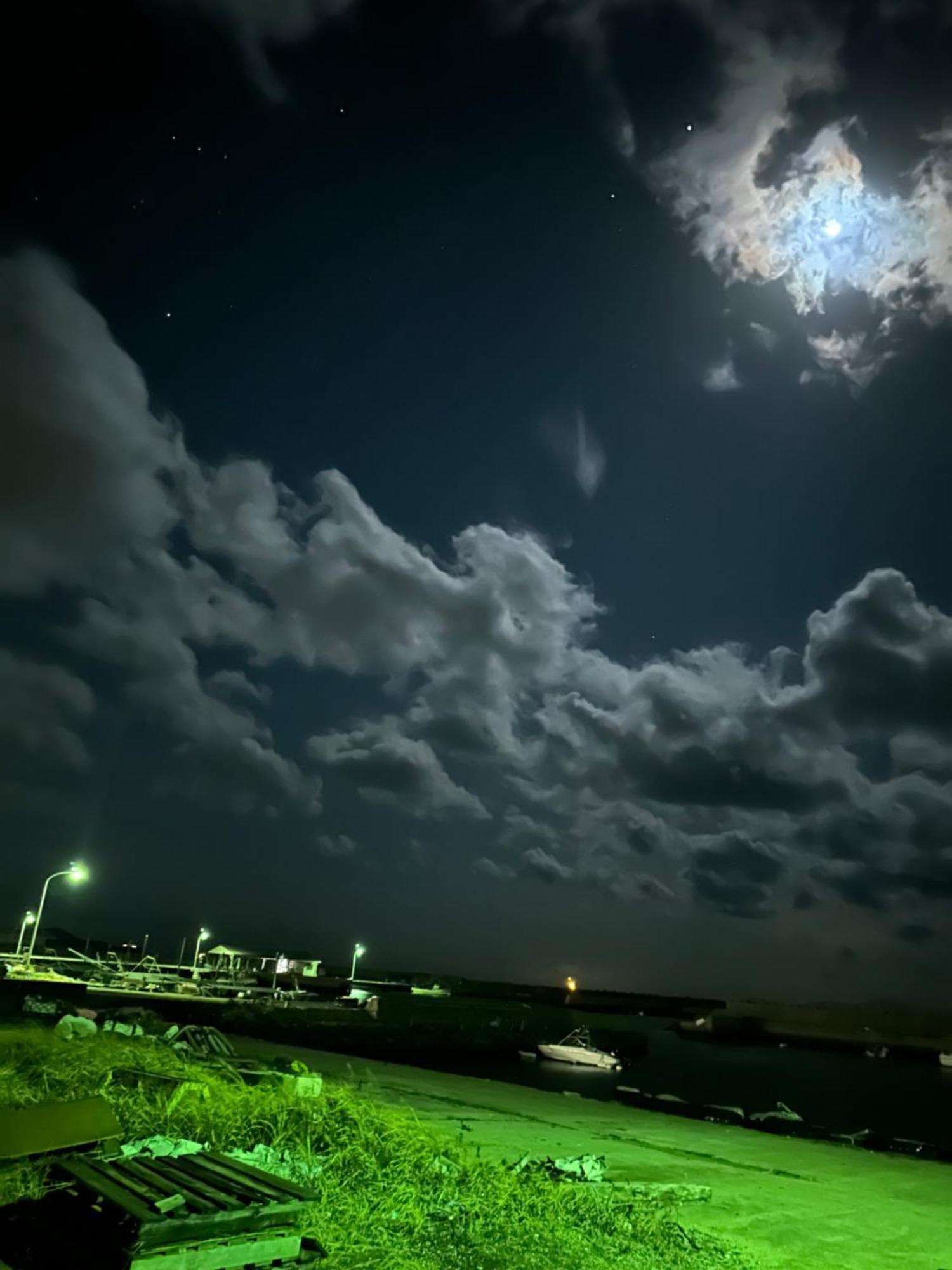 Rockstar Villa Awaji Buitenkant foto